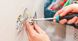 Электромонтажные работы Лесной цена 467 руб Электрика под ключ